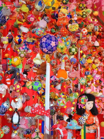 福岡県柳川で「さげもん」艶やかに祝う雛祭り、町をめぐって楽しむ