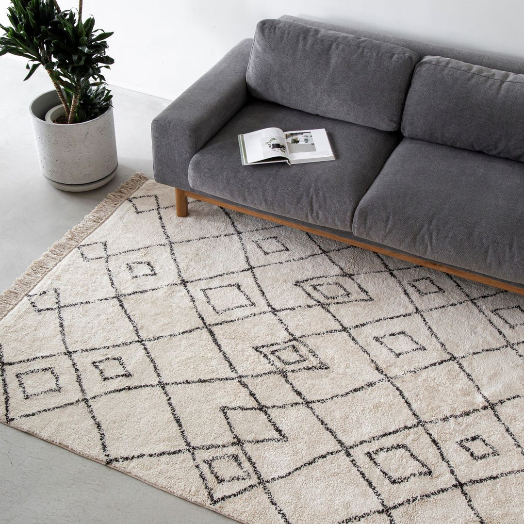 Moroccan Design Tufted Rug - Ivory 140×200 – KANADEMONO