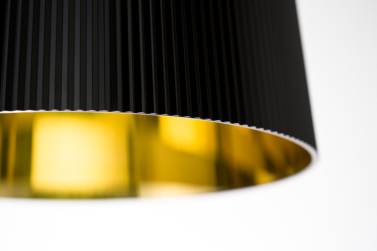 ジェー｜Kartell｜カルテルオフィシャルサイト｜イタリア製 家具