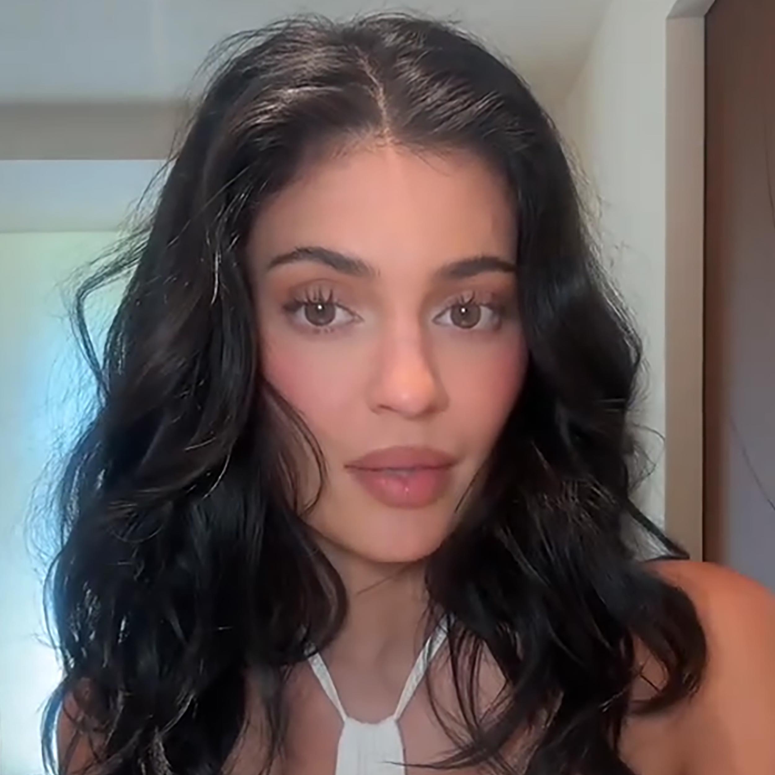 Kylie's Peach Mango Look Bundle | Kylie Cosmetics by Kylie Jenner