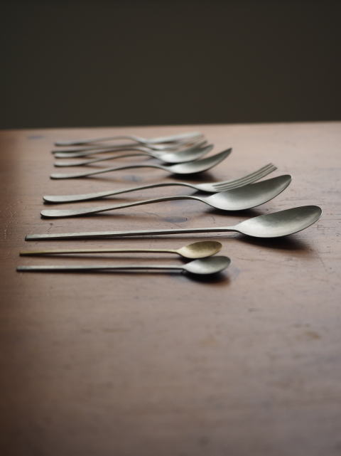 ラ・ロンダジル 「作家」でさがす 坂野友紀さん