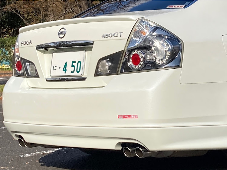 フーガのあなたのテールは？・純正オプションに関するカスタム事例｜車