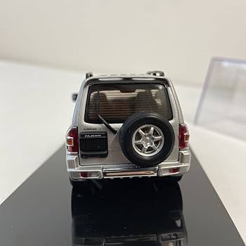 Amazon | AUTOart 1/43 MITSUBISHI PAJERO EXCEED SWB 1999年 Silver