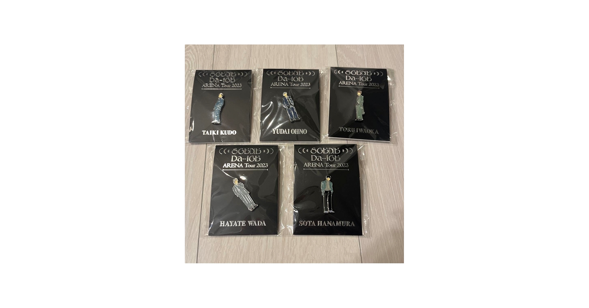 Amazon.co.jp: Da-iCE ピンバッジ SCENE 全員セット : おもちゃ