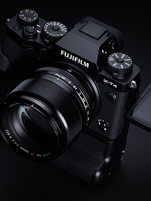 Amazon | 富士フイルム(FUJIFILM) ミラーレス一眼カメラ X-T4レンズ