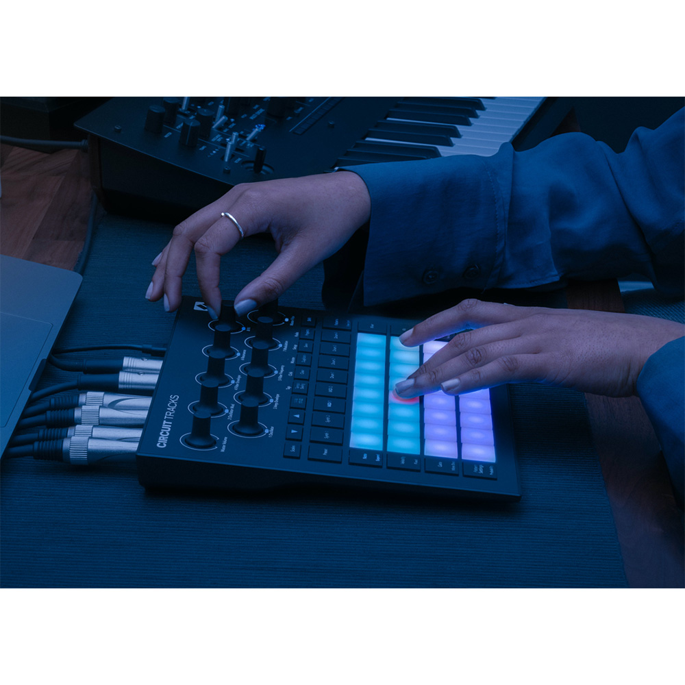 Novation Circuit Tracks｜ミュージックランドKEY