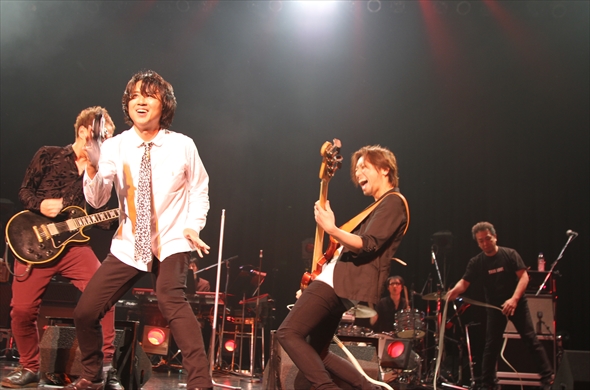 藤井フミヤ、FCツアーファイナル。4/17、Zepp Tokyo公演をレポ