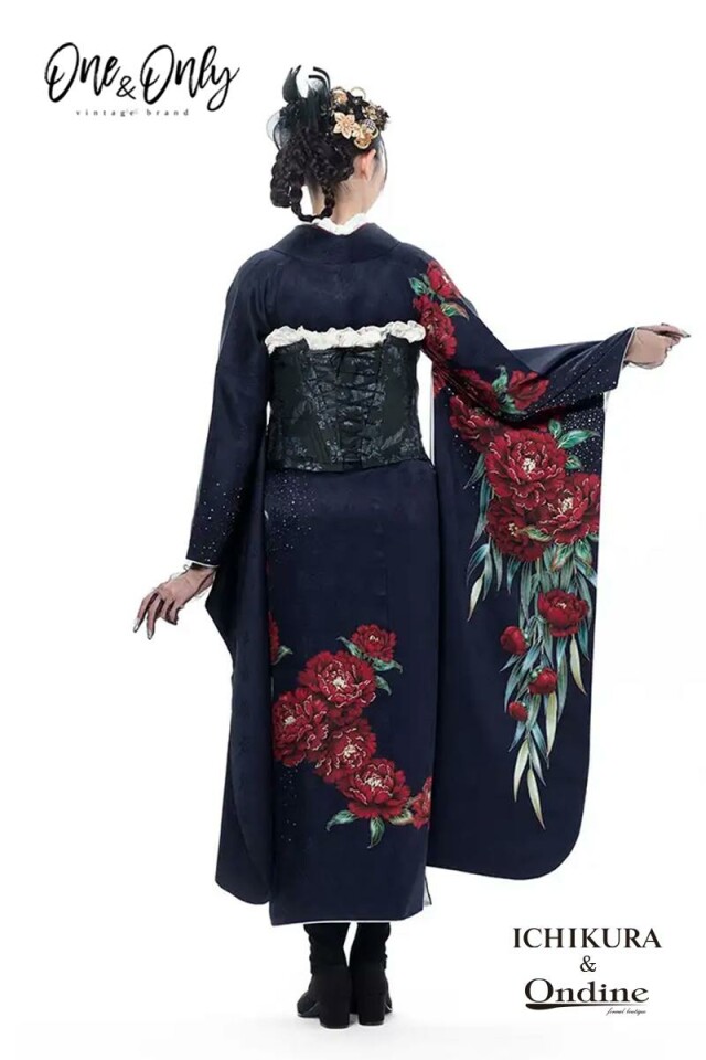 振袖専門店 一蔵の振袖 /黒色/赤色/クール/百合柄/ OE-1512 | My振袖