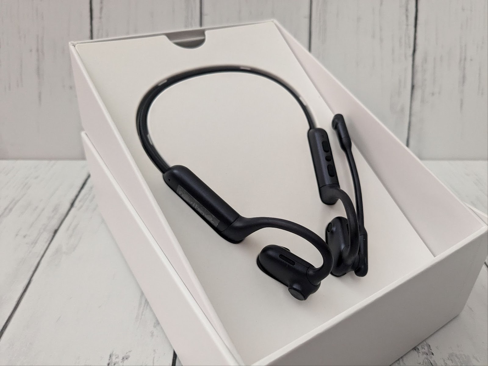 リモート会議の強い味方！navibook「NB200」は攻守最強のヘッドセット