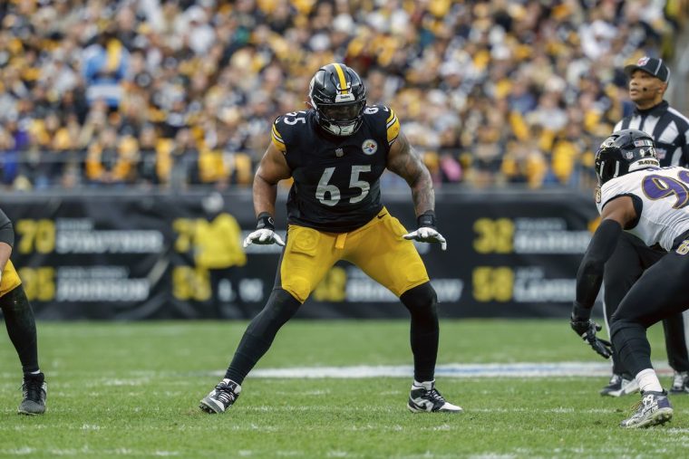 疑惑が間違いであることを証明するとタイタンズ新加入のLTダン・ムーア