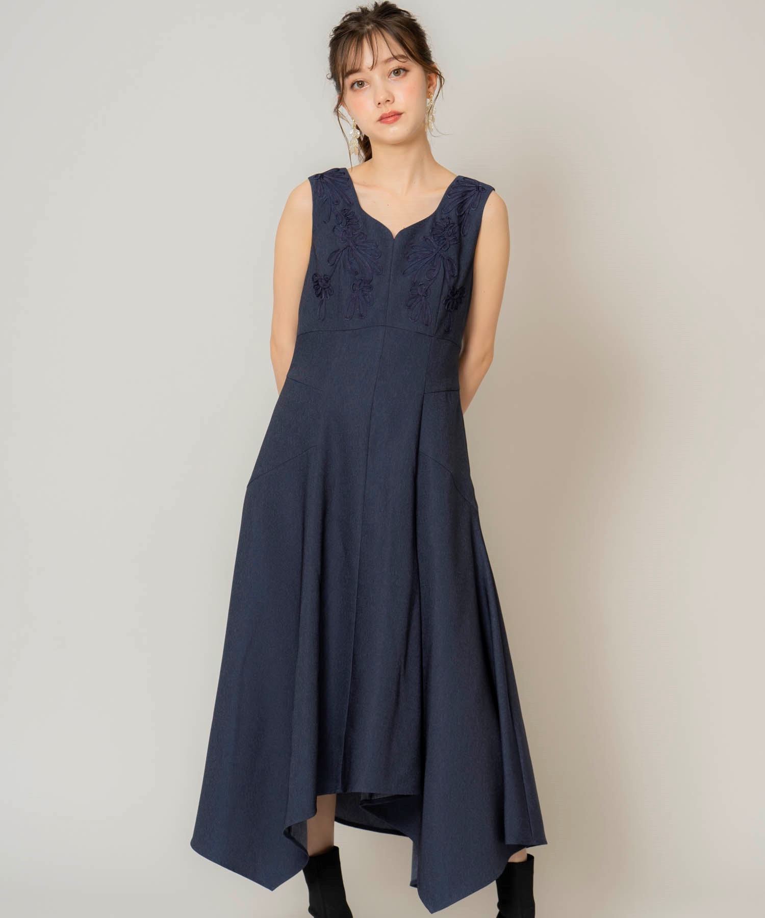 SSサイズあり】コード刺繍ジャンスカ | ロングワンピース | NOELA