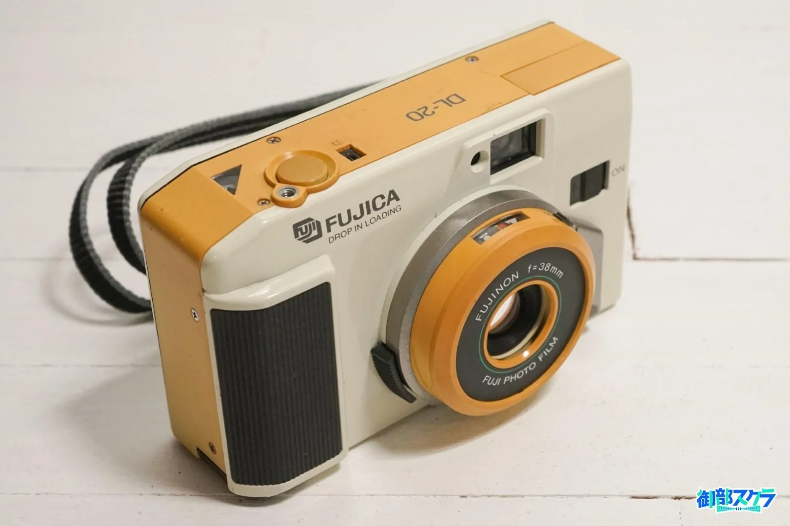 FUJICA DL-20（故障品・小ネタ） 富士フイルムのフィルムカメラ – 御部