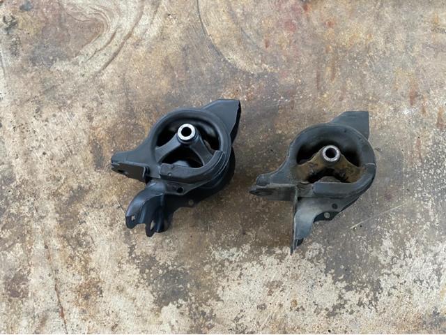 ホンダ ライフ JB7 ライフディーバ エンジンマウント交換 川越市 埼玉