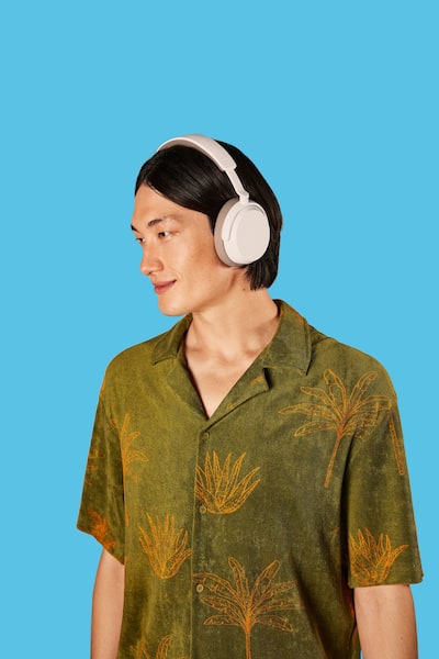 Sennheiser ACCENTUM Wireless Bluetooth Around the ear Headphones