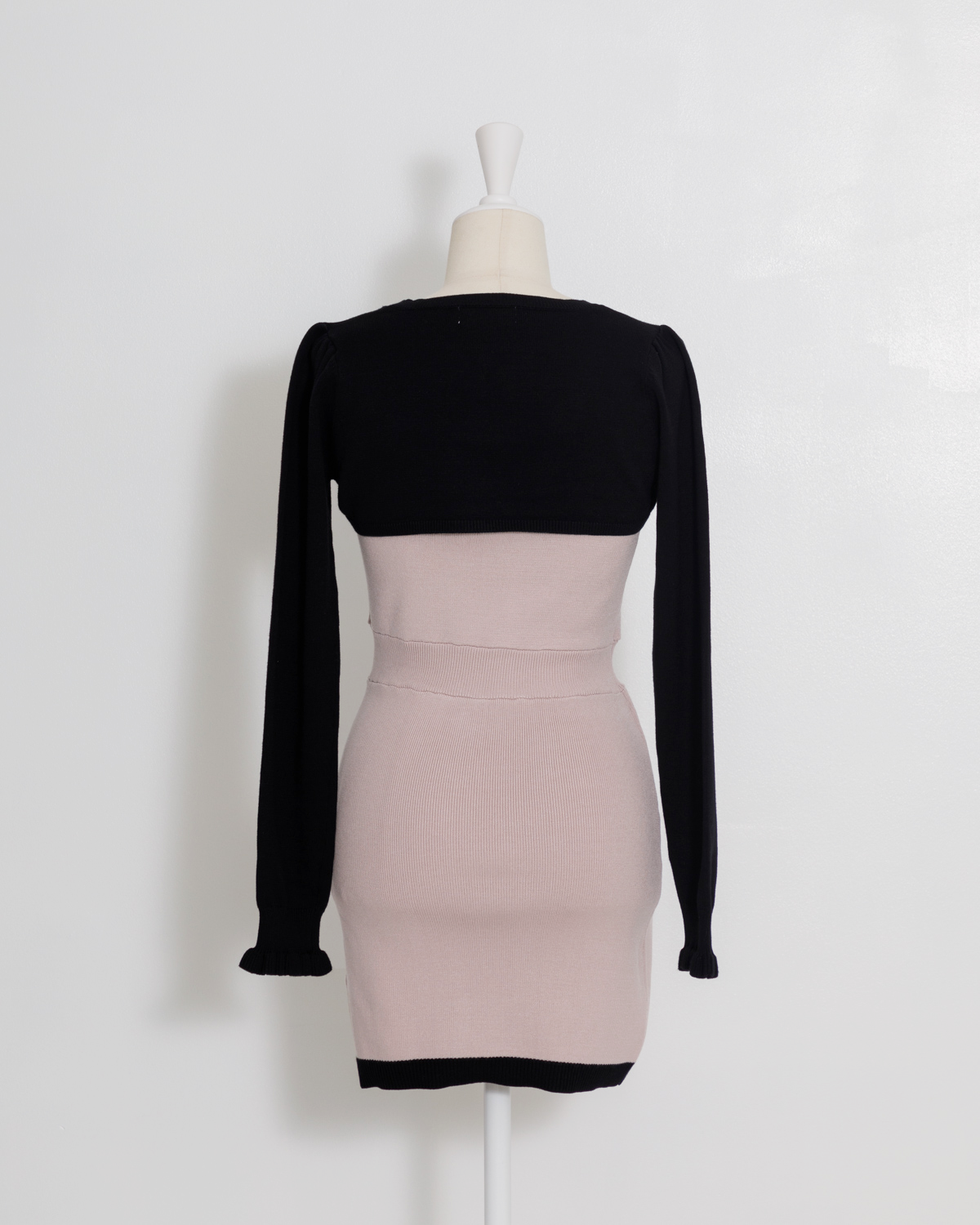 リボンテープレイヤードニットワンピ – pium