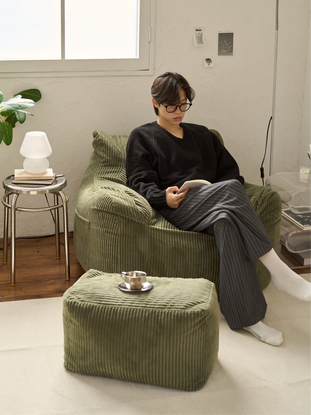 1時間で100台完売！SNSで話題のソファブランド『LOOSY』の1人掛け