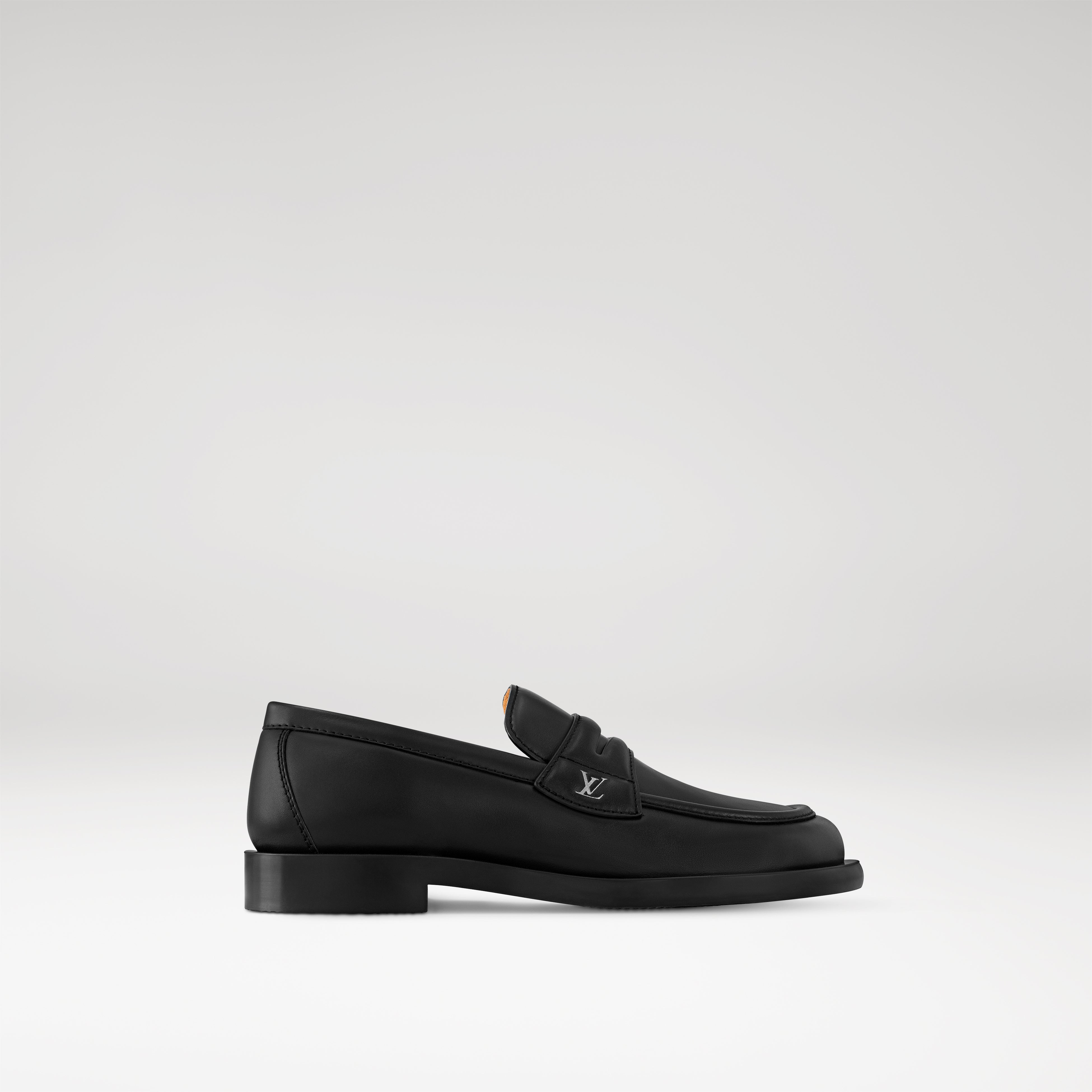 ルイ·ヴィトン】ローファーやメリージェーンなどの新作シューズが登場