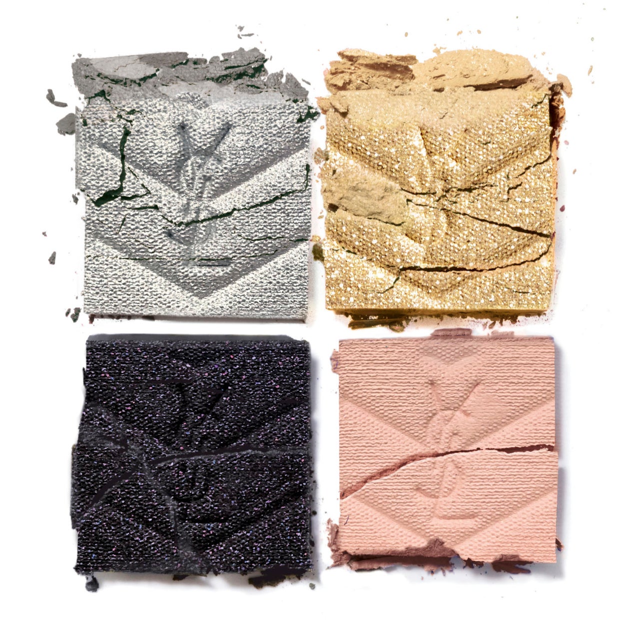 YVES SAINT LAURENT BEAUTÉ（イヴ・サンローラン・ボーテ）できらめく