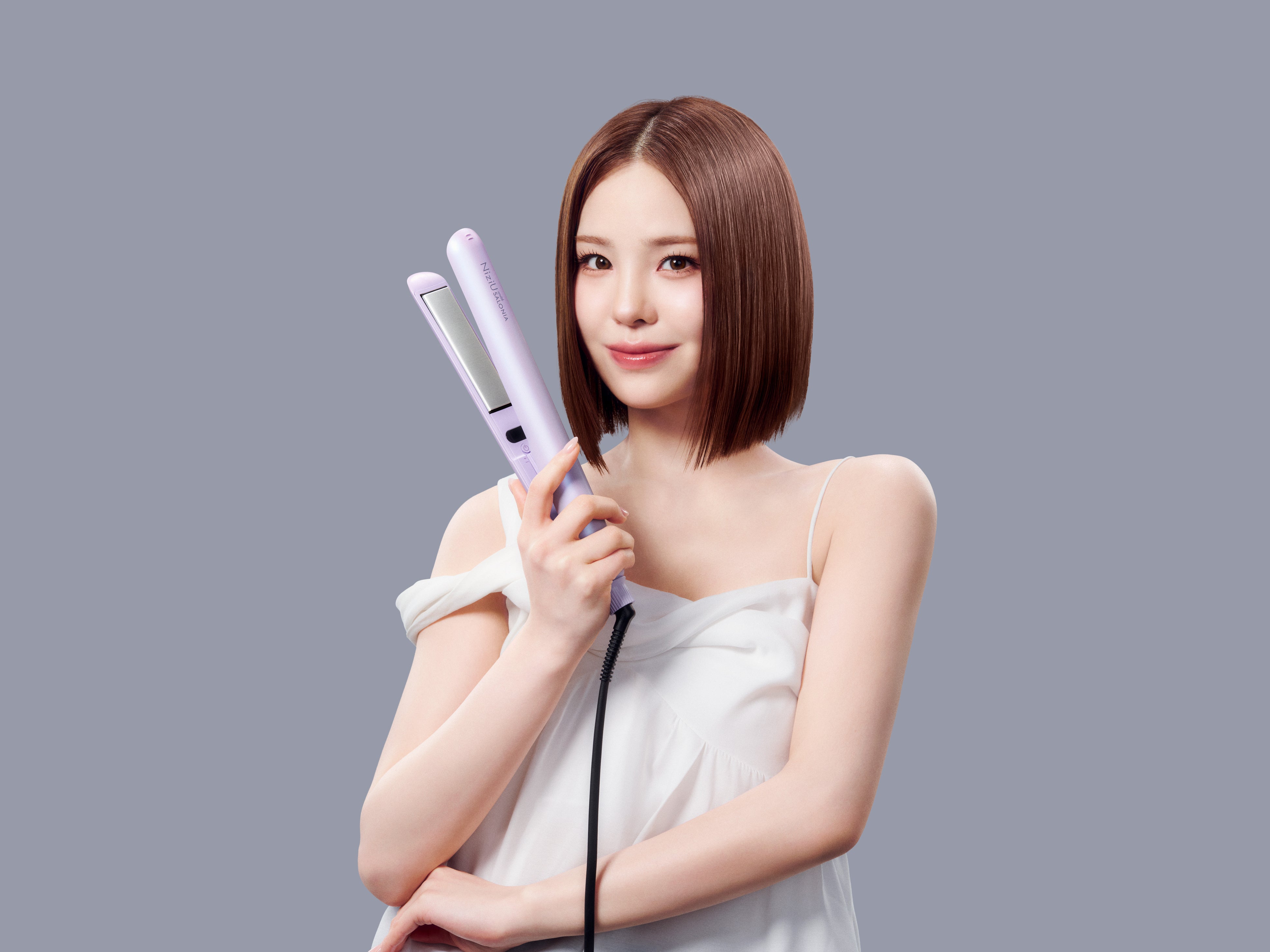 初コラボ】NiziUと美容家電ブランドSALONIA 高機能プレミアムライン