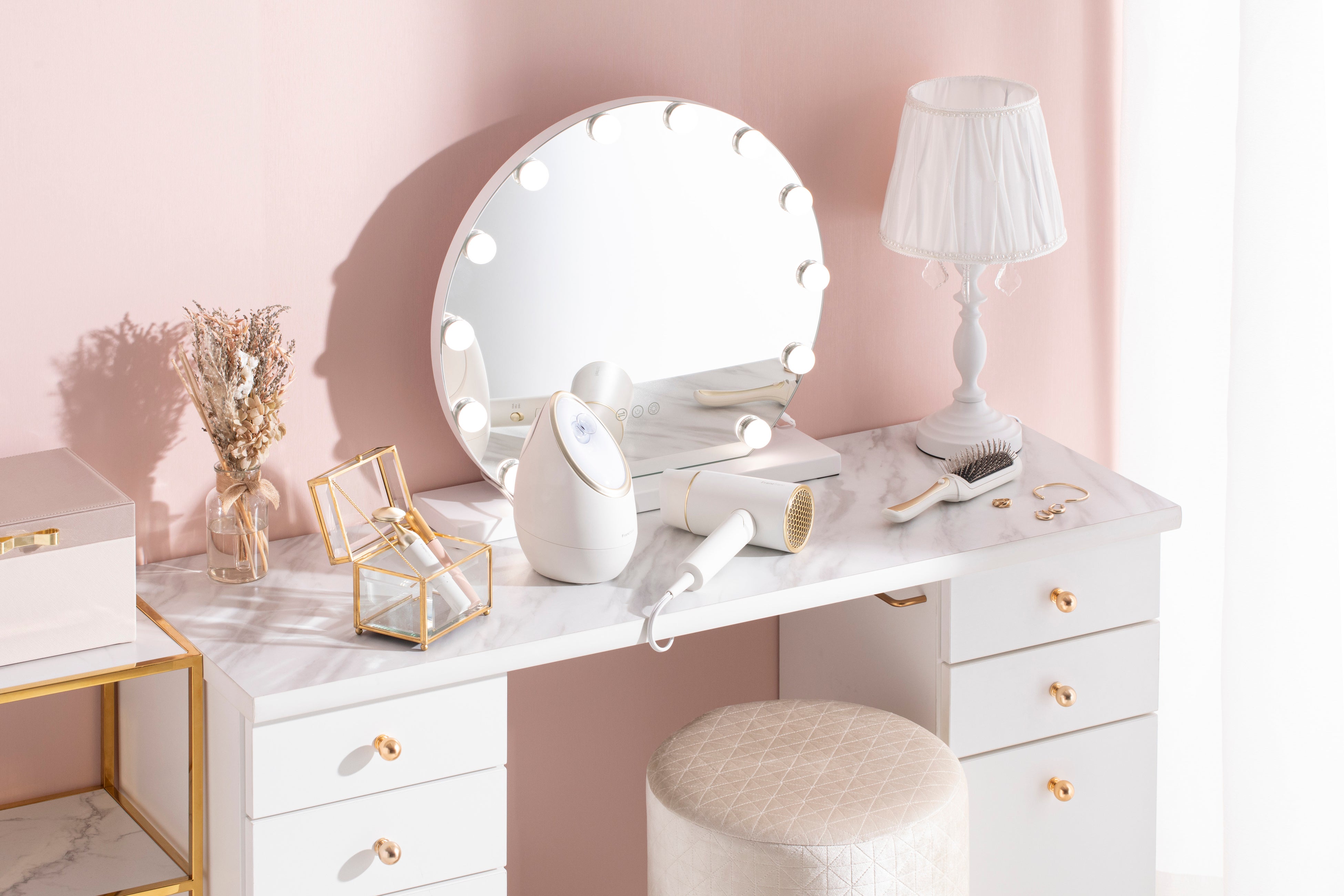 Francfranc初のオリジナル美容家電「salon（サロン）」シリーズ2月25日