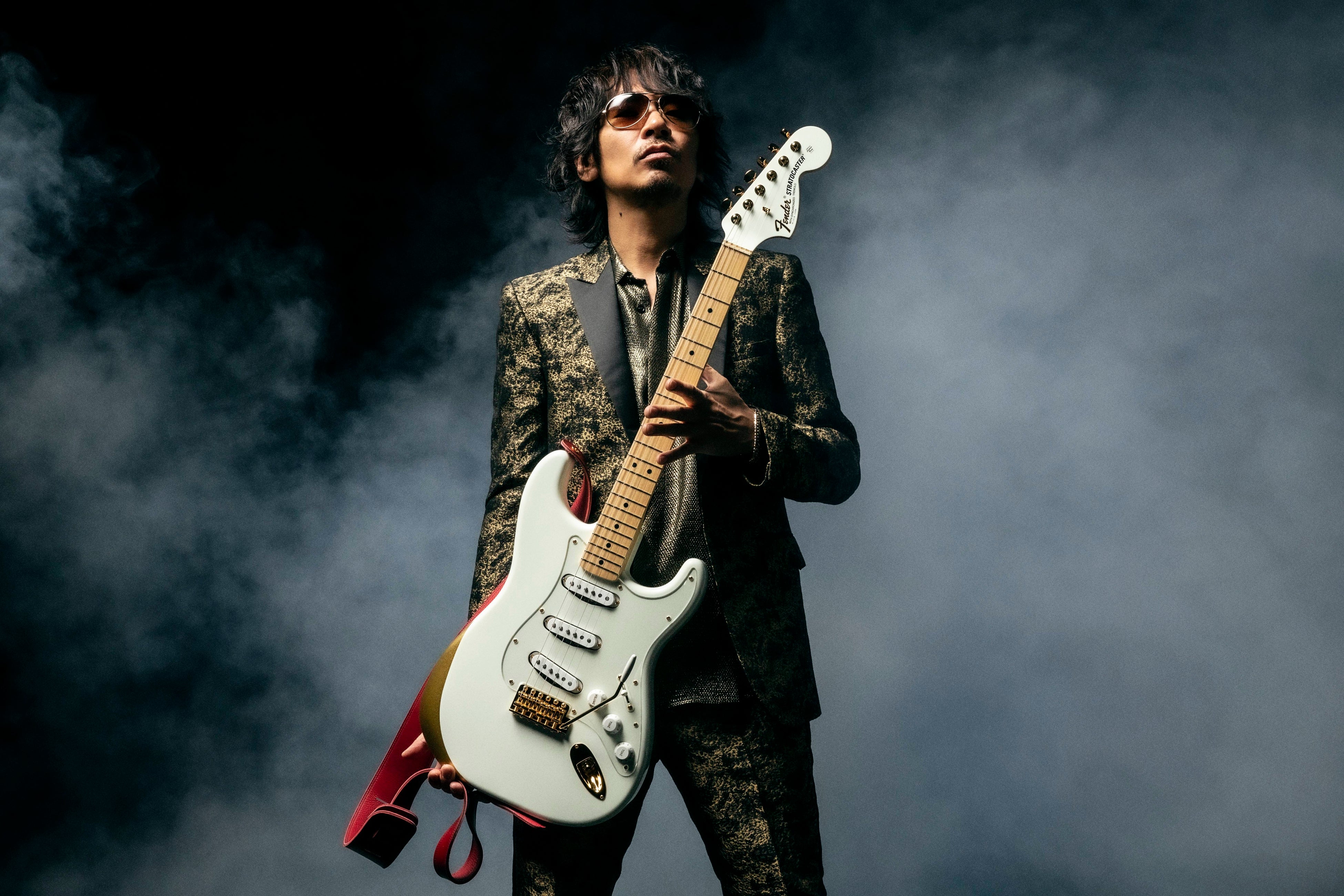 フェンダー】L'Arc-en-Ciel Kenの最新シグネイチャーモデルの特別限定