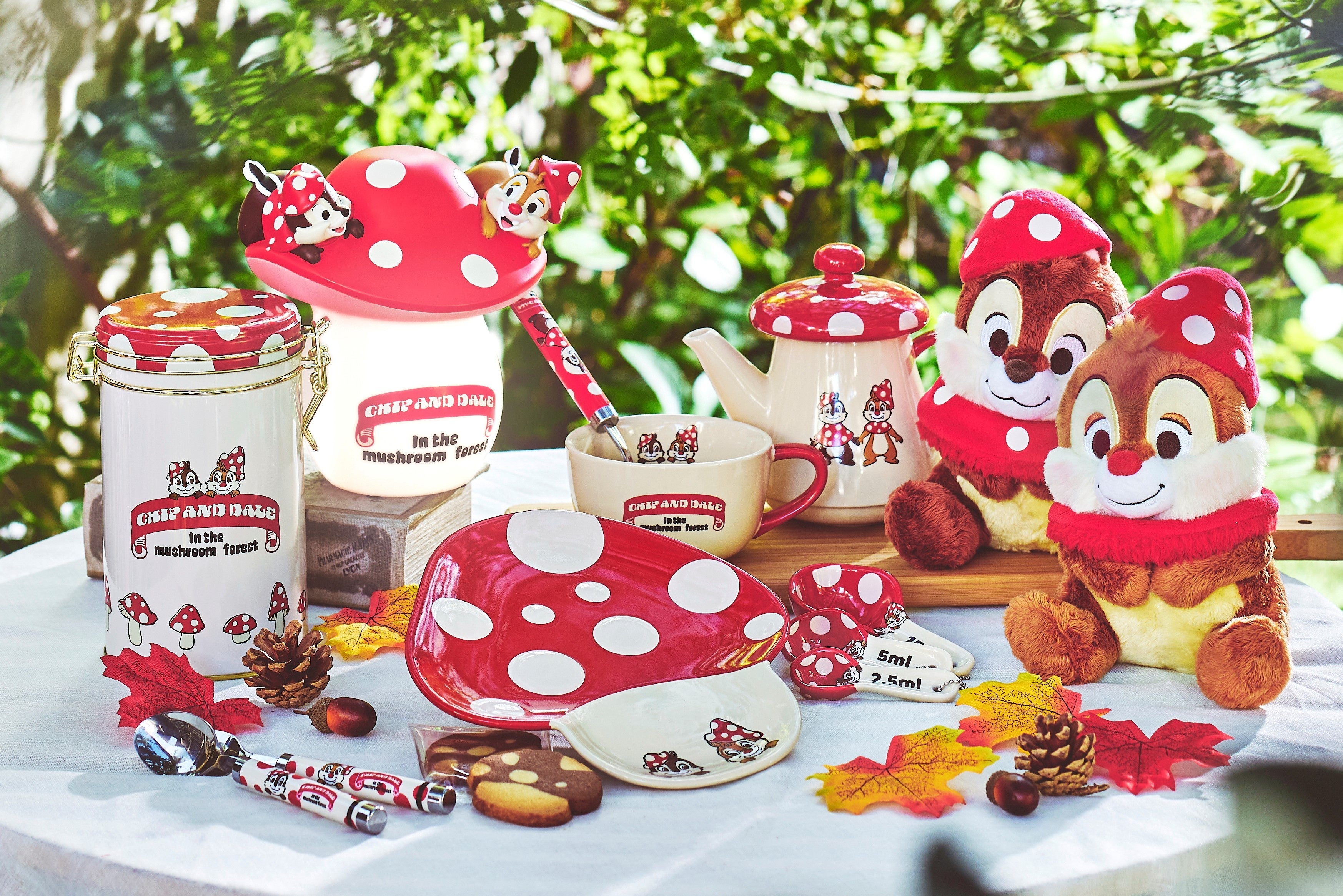 3422昔の海外ディズニーワールドピンクリスマススペクタクル チップと