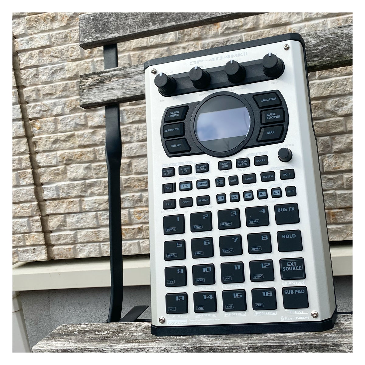 Roland | SP-404MKII】 新潟県燕三条で作る「交換用メタルフェイス