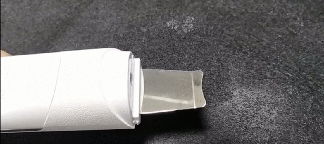 洗顔の常識を覆した美顔器「Ultrasound Spray Skin Scrubber」1月27日