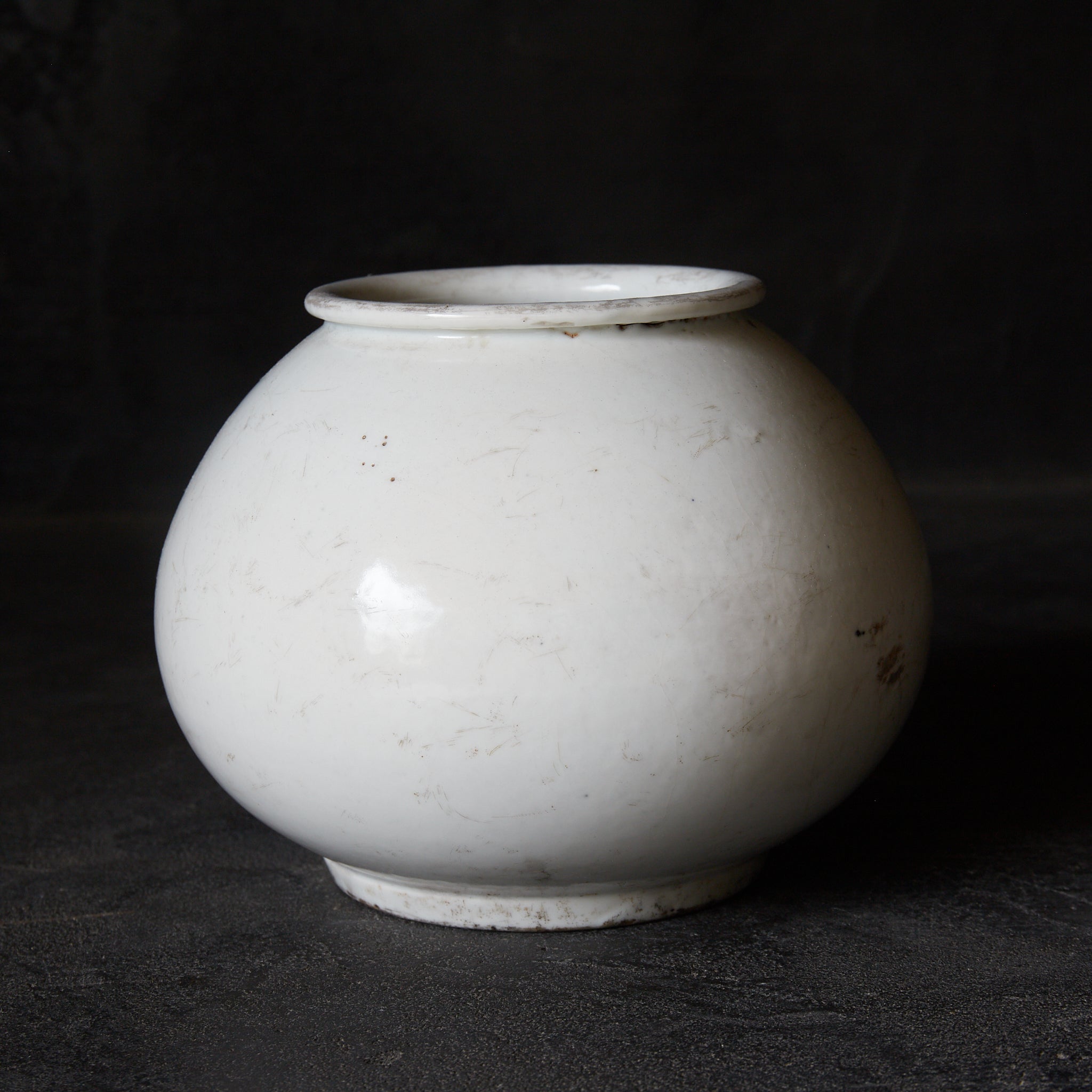 李朝 白磁丸壺（1392–1897CE） | 入蘆花（ロカニイル）