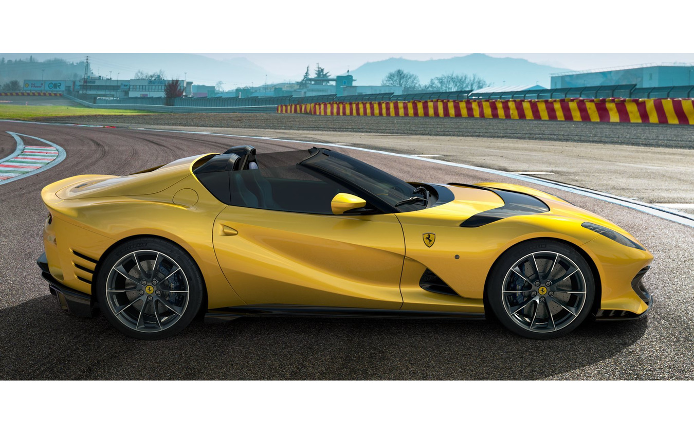 フェラーリ、『812 コンペティツィオーネ』発表…830馬力のクーペと