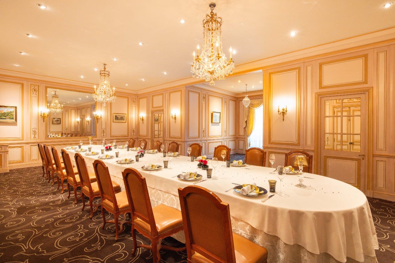 ジョエル・ロブション（恵比寿/フレンチ（フランス料理）） - 楽天ぐるなび