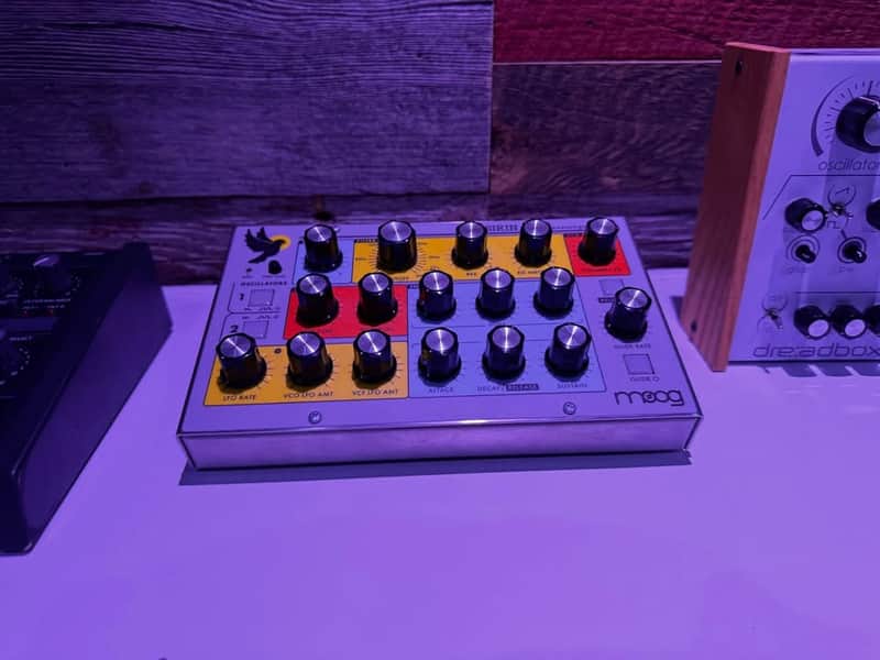 Moog Sirin Analog Messenger of Joy | Reverb Canada