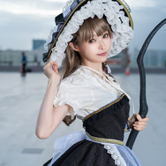 コスプレ】ウエストが細すぎる…！華奢なボディとフリルが美しい衣装で