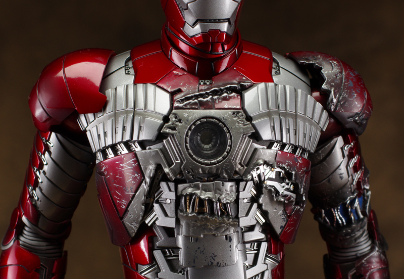 HOTTOYSアイアンマンマーク5