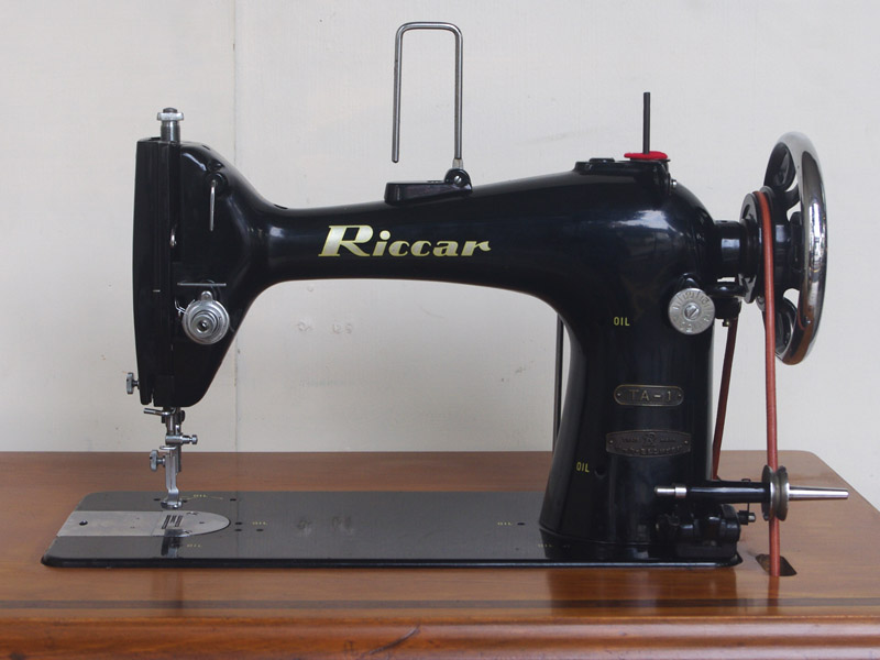 No.654 RICCAR TA-1 リッカー製 職業用足踏みミシンアンティークミシン