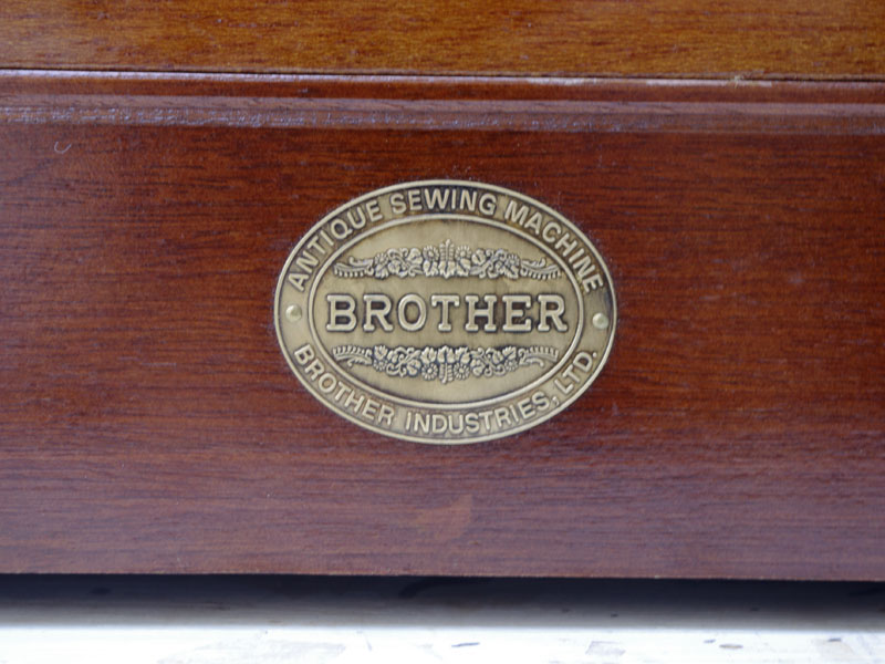 No.148 Brother ブラザー製 家庭用電動ミシン復刻版：アンティーク