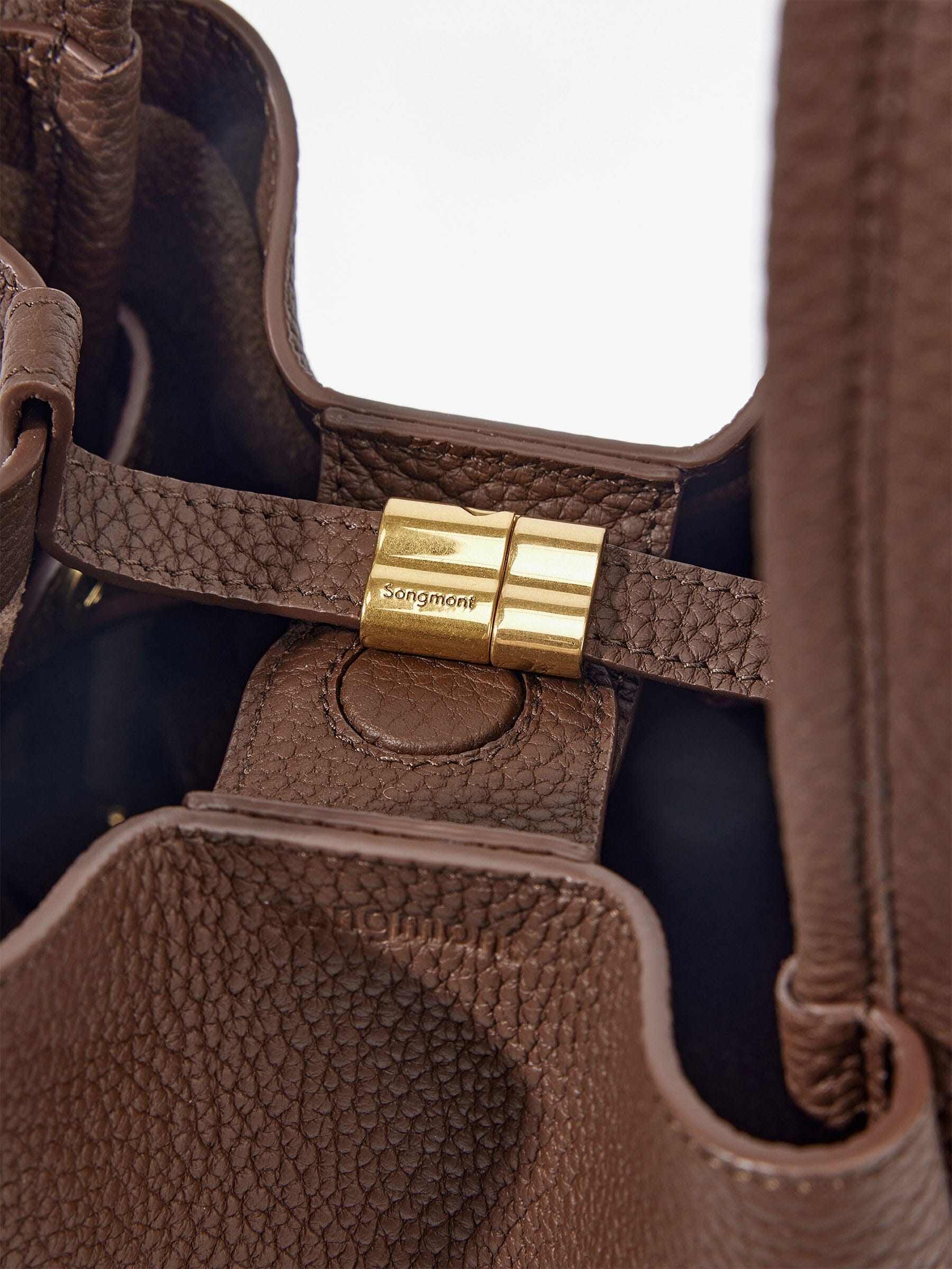 Medium Leather Bucket Bag | Full-Grain, Removable Pouch – Songmont