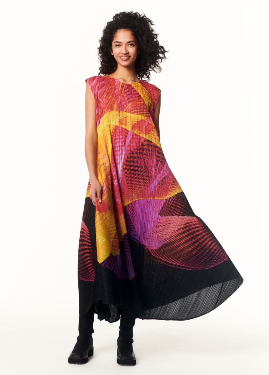 プリーツ プリーズ イッセイ ミヤケ2024-'25年秋冬より新アイテムが