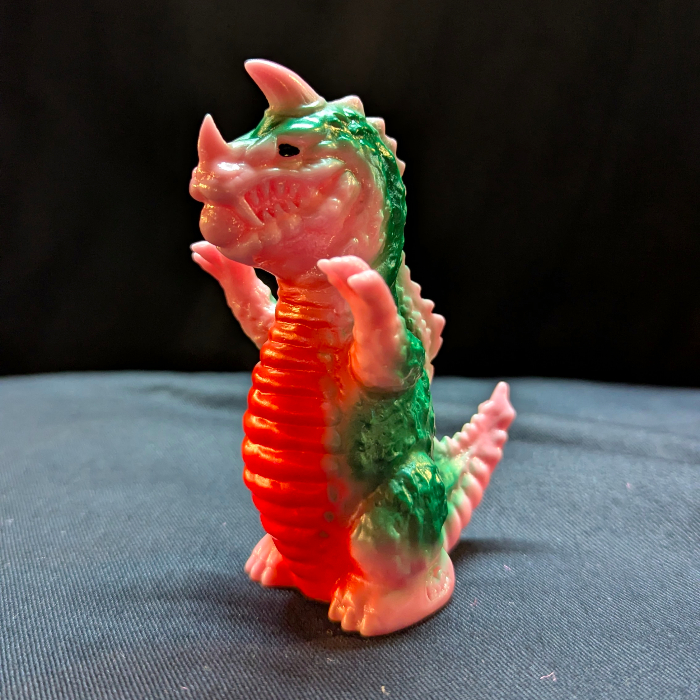 まんだらけ怪獣シリーズ限定抽選品のバジアス2期とゴーラスの指人形