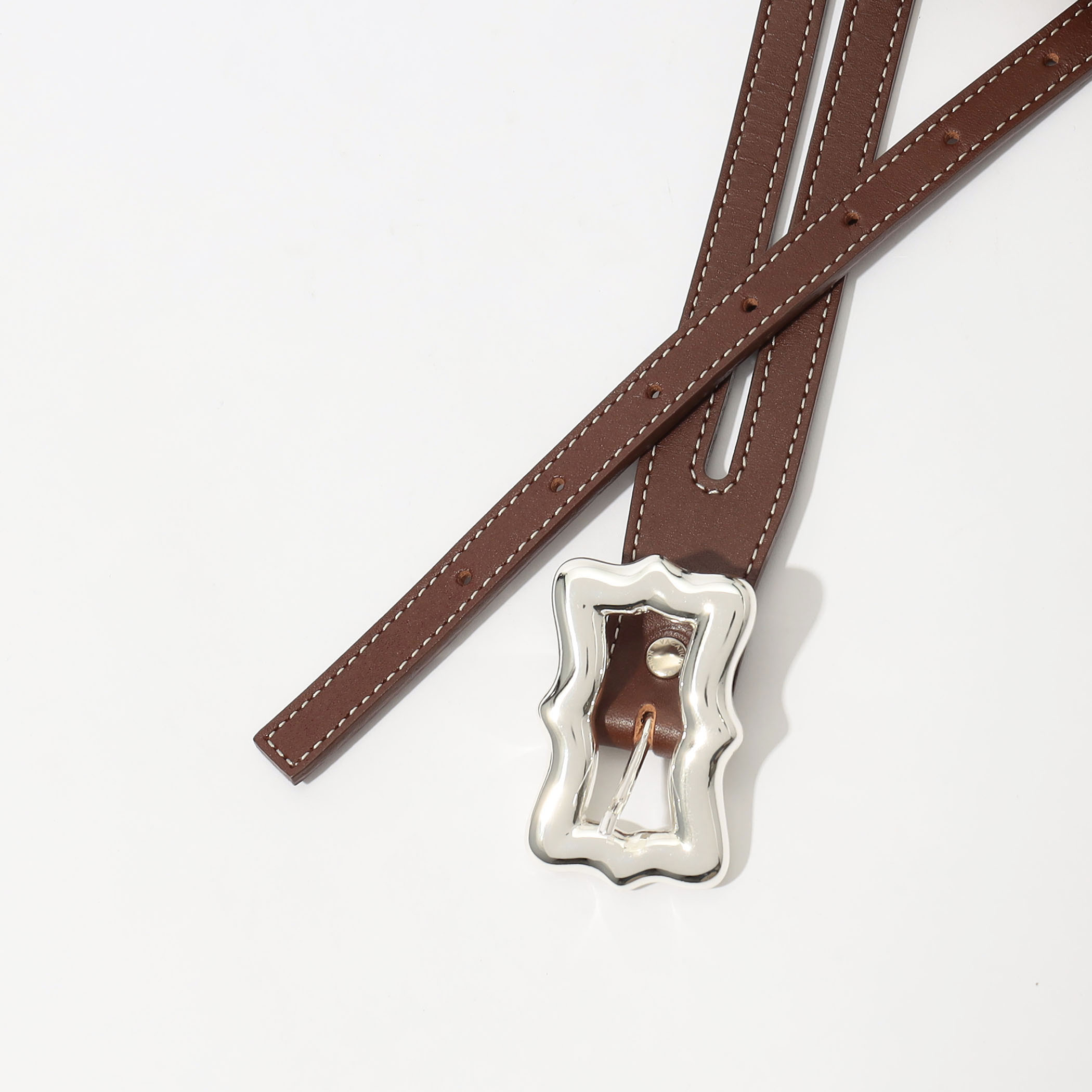 A VACATION RIBBON シルバーバックル ベルト｜トゥモローランド 公式通販