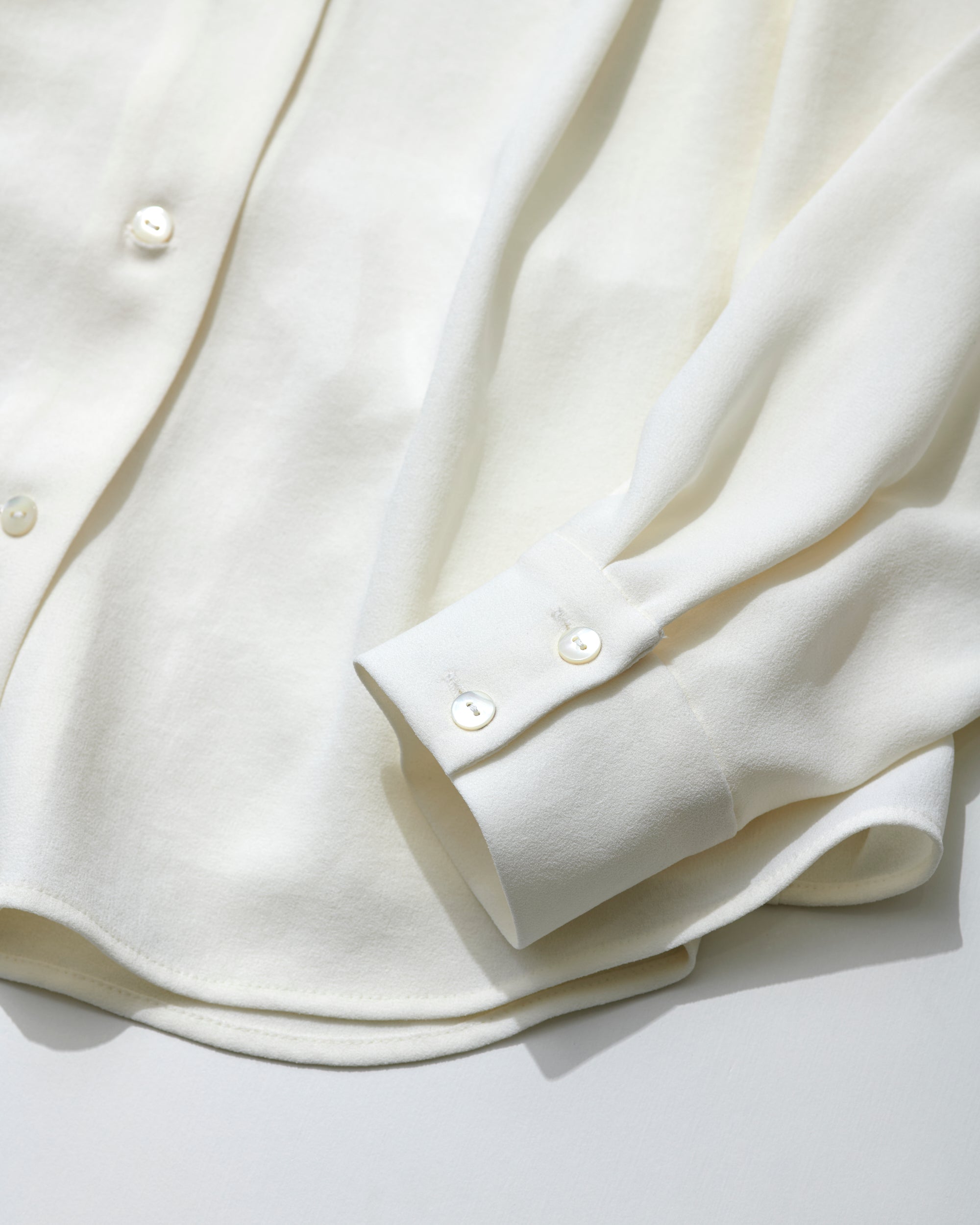 ジョーゼットリボンブラウス - SOÉJU online store｜上質な大人の女性