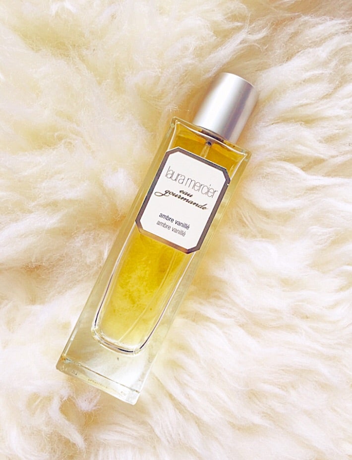 人類モテらしい、、香水レビュー アンバーバニラ ローラメルシエ