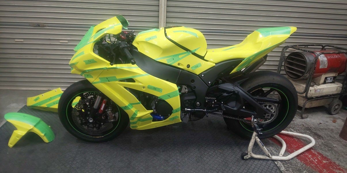 こんな感じ？Kawasaki ZX-10RR | Factory Kondo カスタムペイント職人