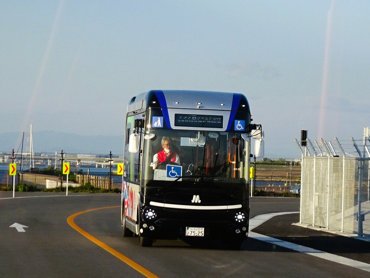 万博のEVバスに乗車｜大屋根リング下を走る外周ルートが素敵だった
