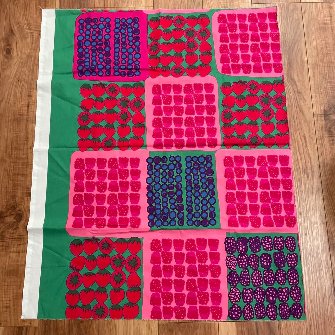 2026年最新】マリメッコムンモランマルヤットの人気アイテム - メルカリ