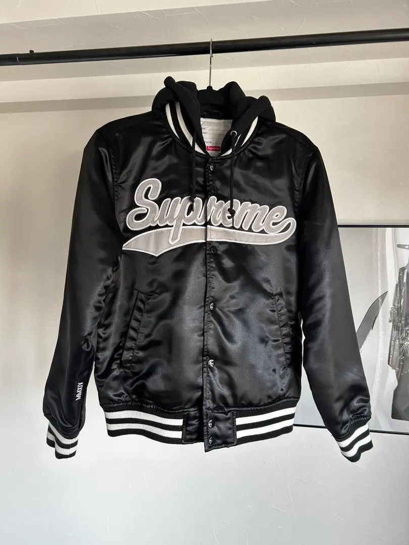2026年最新】Supreme Hooded Satin Varsityの人気アイテム - メルカリ