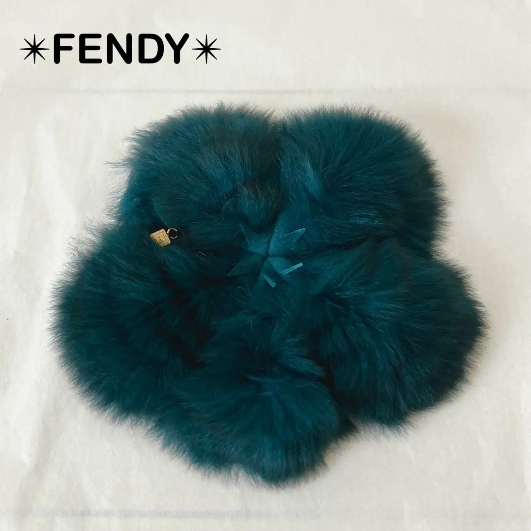 2026年最新】fendi フェンディ ブローチの人気アイテム - メルカリ