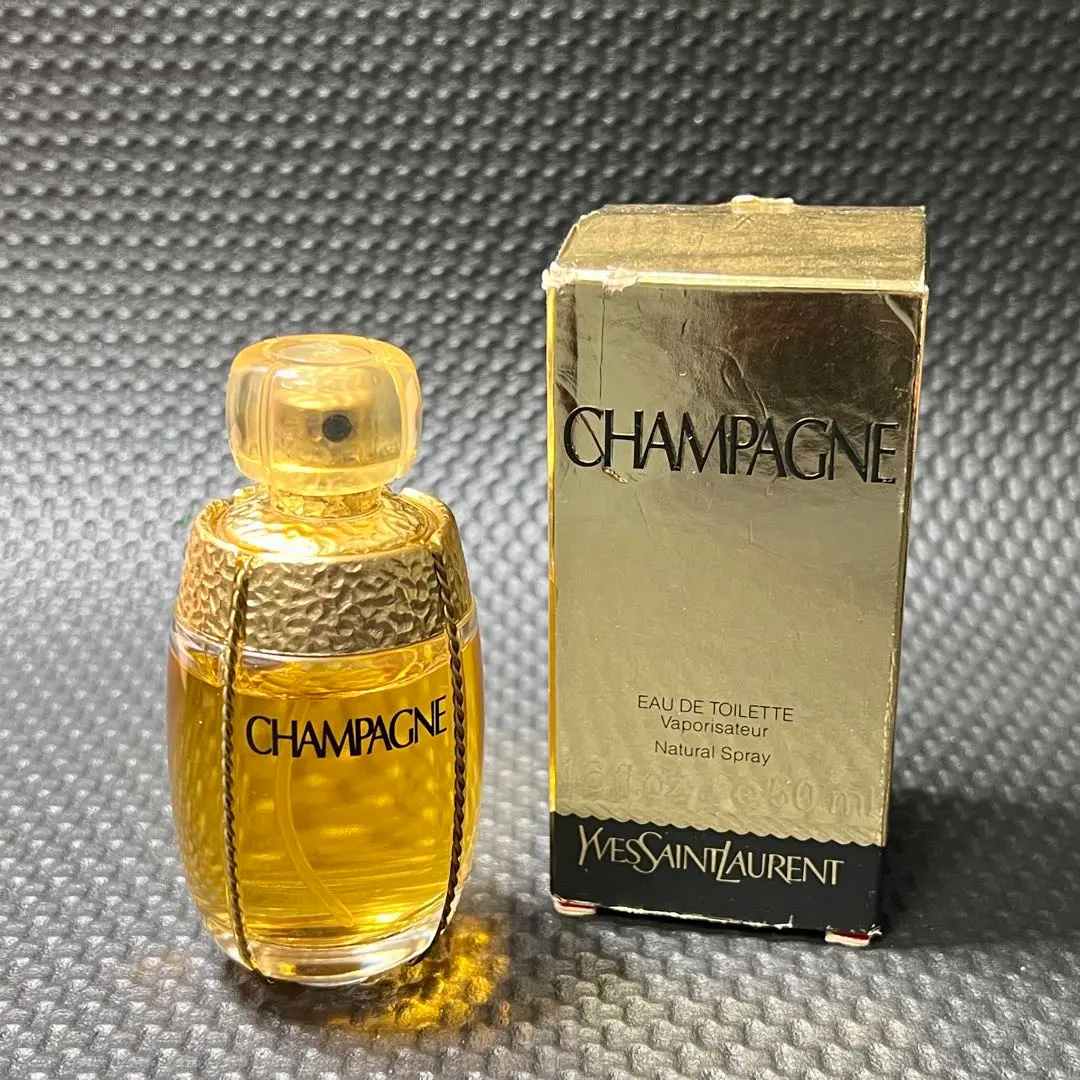 2026年最新】イヴサンローラン シャンパーニュの人気アイテム - メルカリ