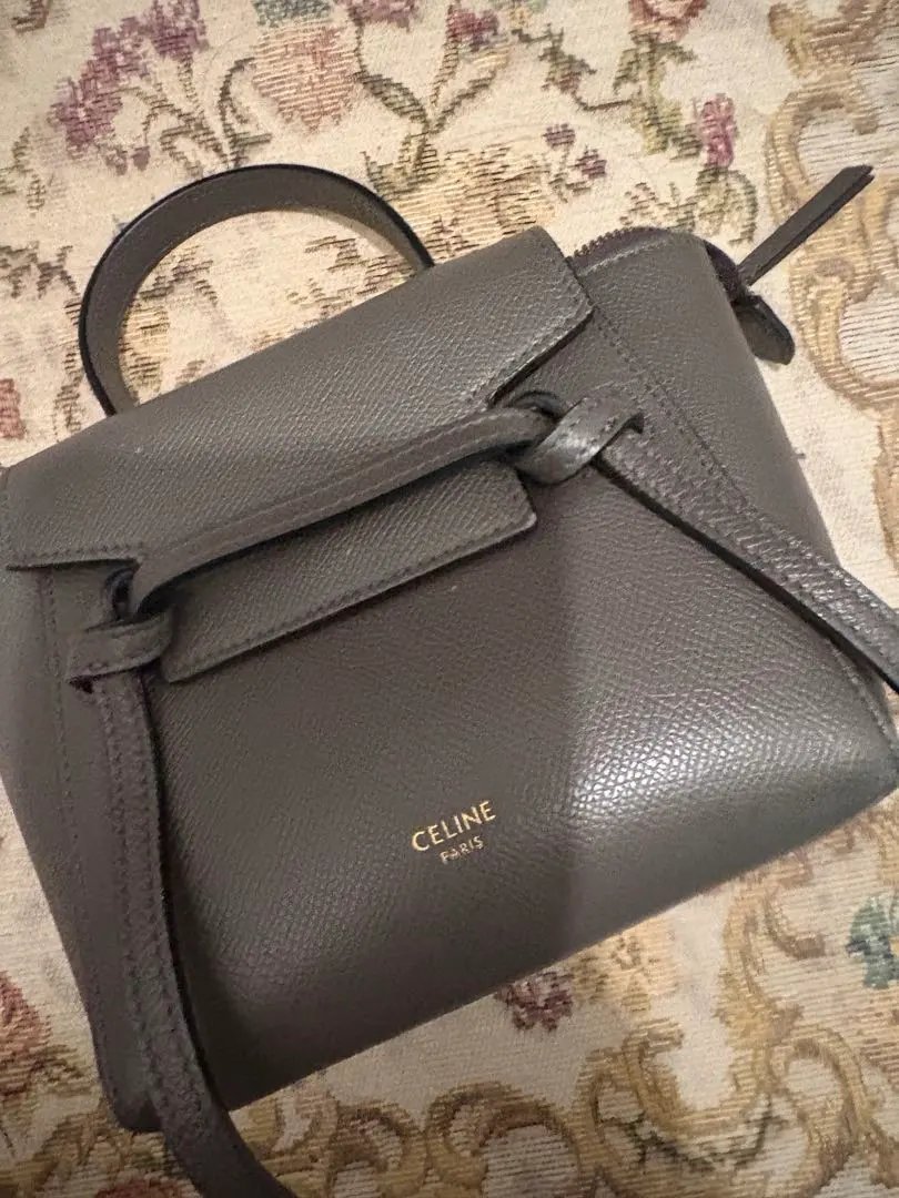 2026年最新】セリーヌ ベルトバッグ ピコの人気アイテム - メルカリ