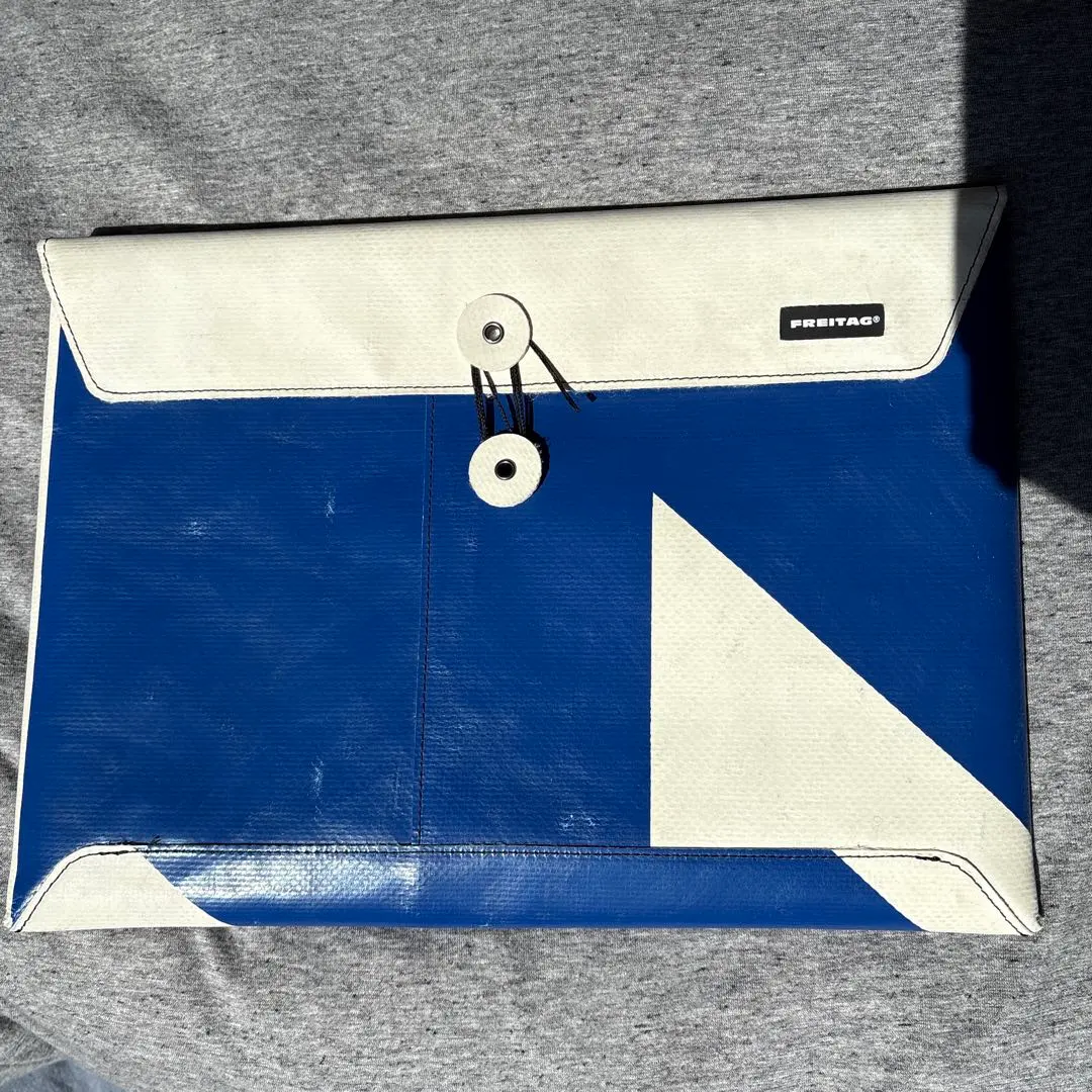 2026年最新】FREITAG ノートPCケースの人気アイテム - メルカリ